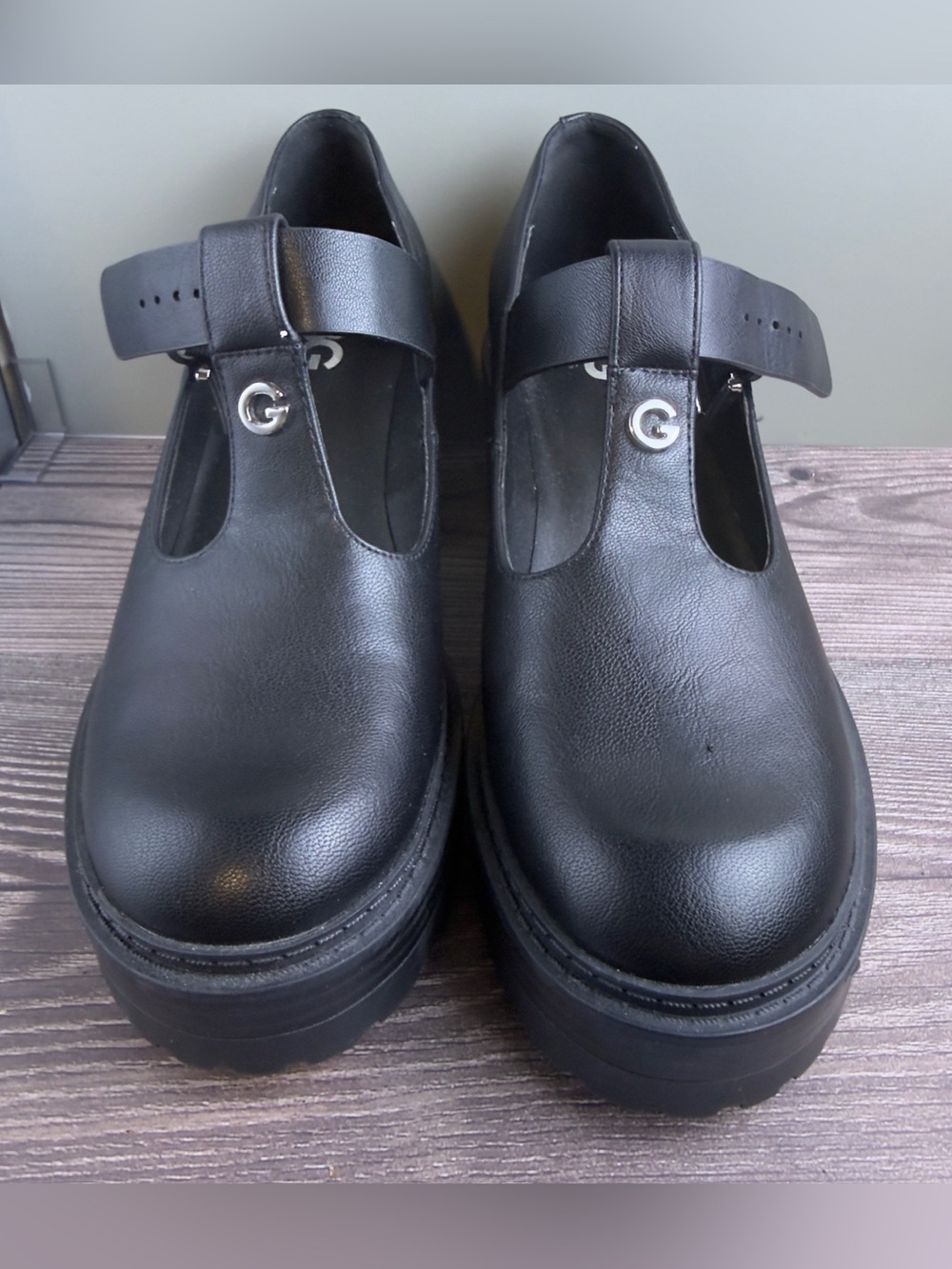 GBG Los Angeles Black Platform Mary Jane Heels Womens 7.5